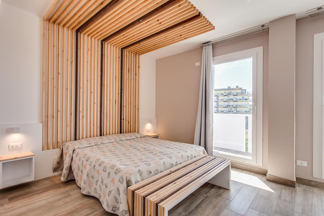 Evo Boutique Hotel & Spa Белларія-Іджеа-Марина Екстер'єр фото